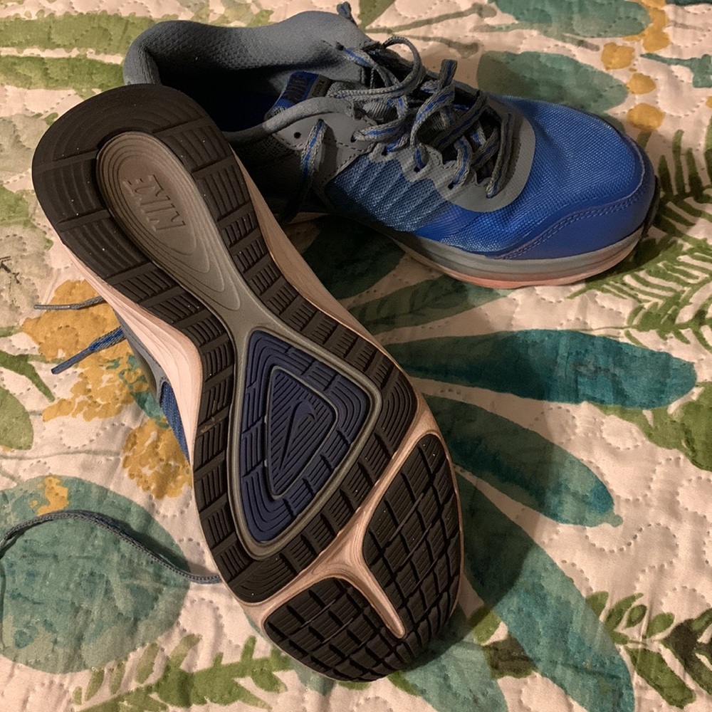 Nike Dual Fusion sneaker - Picture 2 of 2